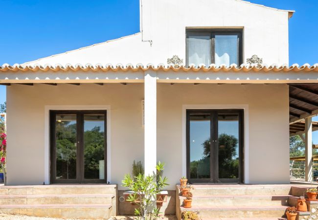 Villa in Carvoeiro - Casa Zambujeiro Villa in Carvoeiro - Casa Zambujeiro