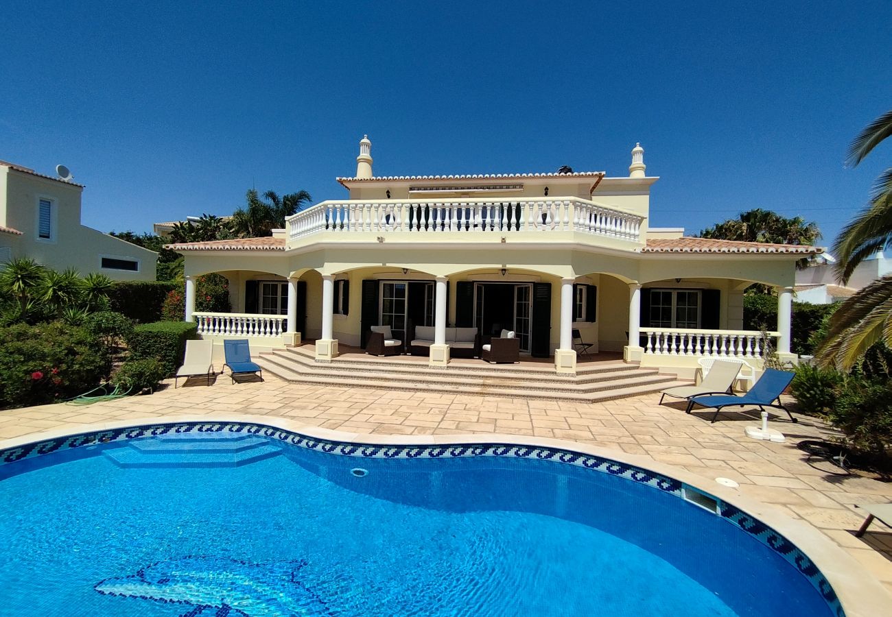 Villa in Carvoeiro - Vila Nautilus