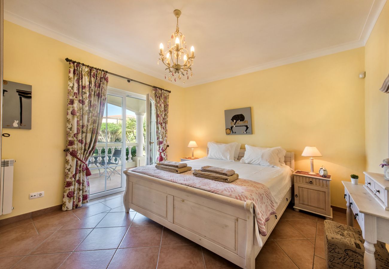 Villa in Carvoeiro - Vila Nautilus