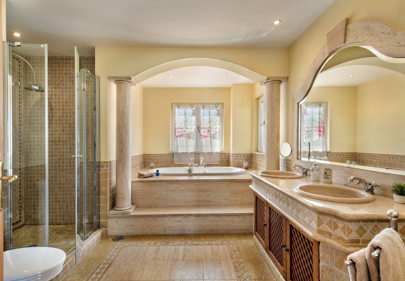 Villa in Carvoeiro - Vila Nautilus