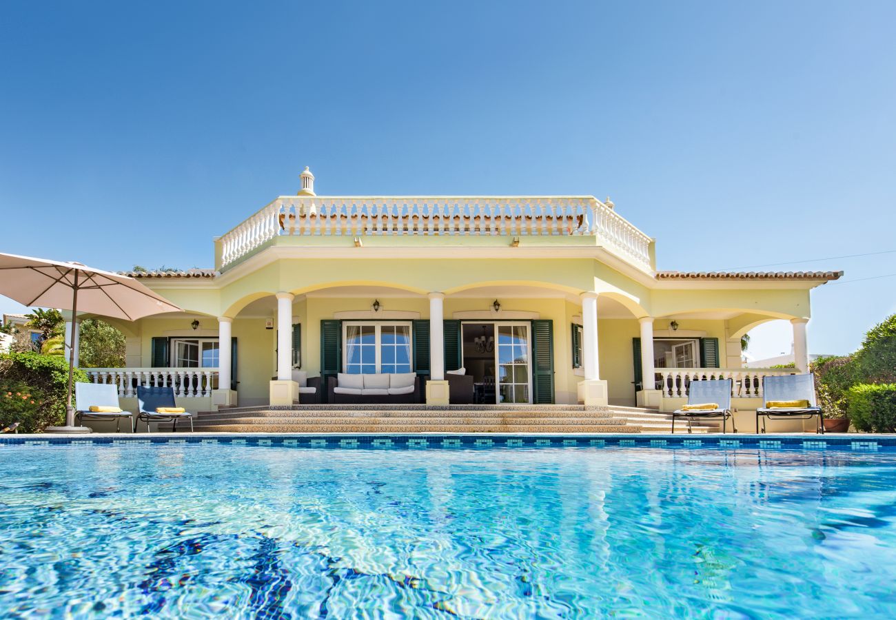 Villa in Carvoeiro - Vila Nautilus