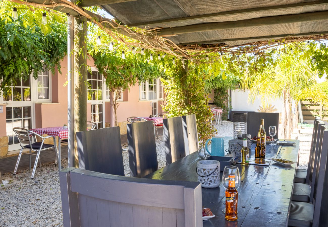 Rent by room in Lagoa - Quinta Aida Farmhouse Double Room