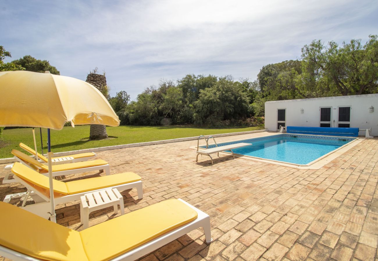 Villa/Dettached house in Carvoeiro - Elegant and charming 4 bedroom villa